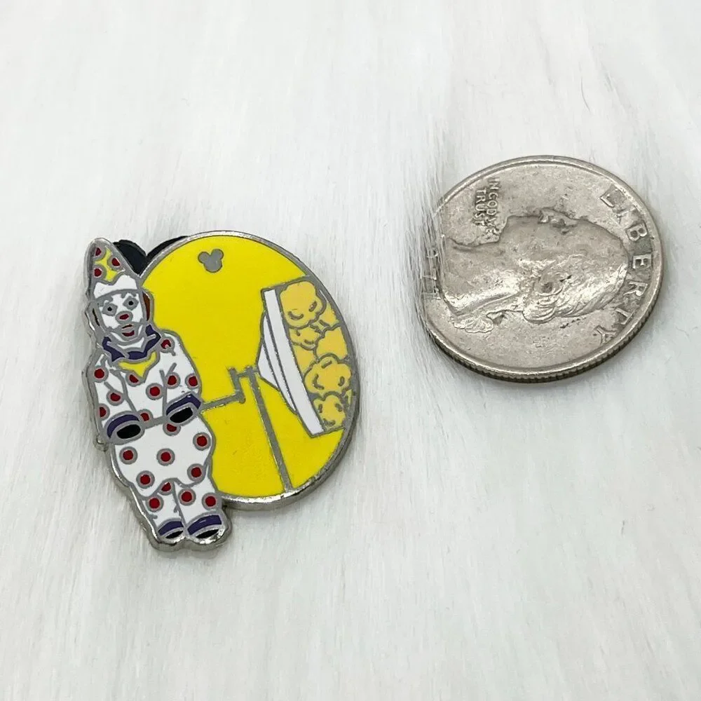 🔮 5/$25‎ Disney Popcorn Turners Polka Dot Clown Pin