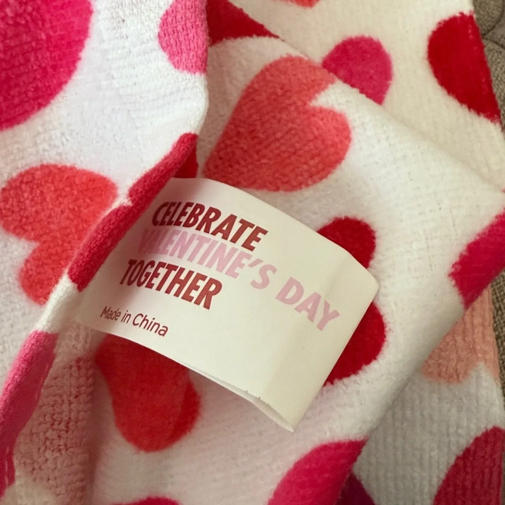New Kohl's Celebrate Together Valentine's Day Hearts Kitchen Towel 2-Pack