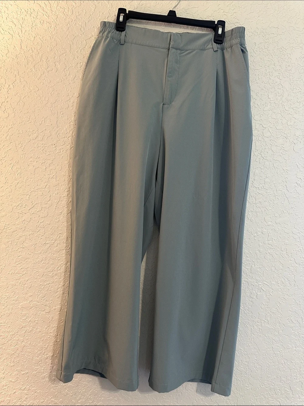 ALO Yoga effortless wide