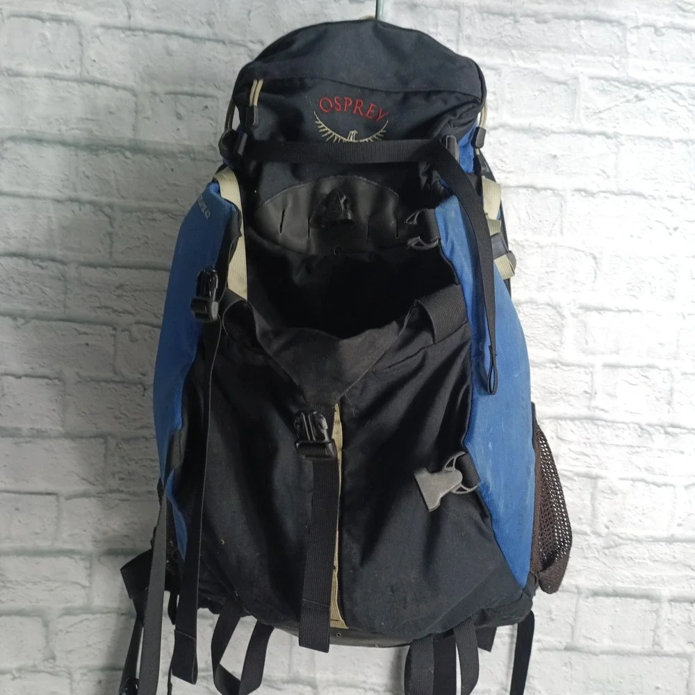 Osprey Eclipse 42 Technical Backpack Blue Black Hiking Climbing Bag Size Small