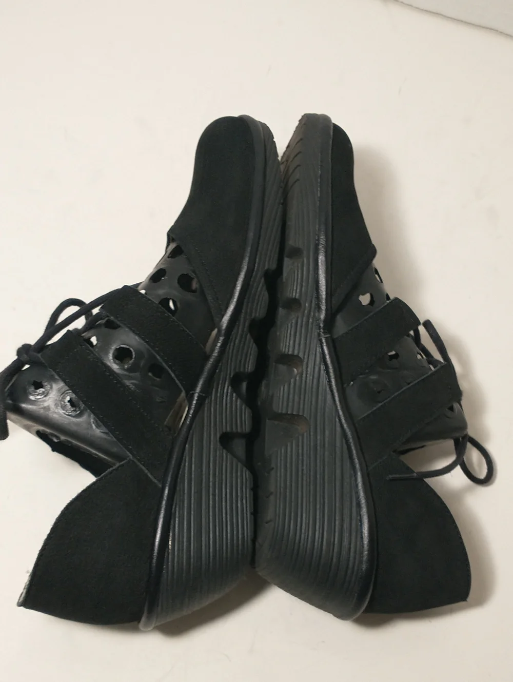 LIKE NEW Fly London Poma Tie Wedge Sandal, Covered Toe, Black, Euro 39, US 8