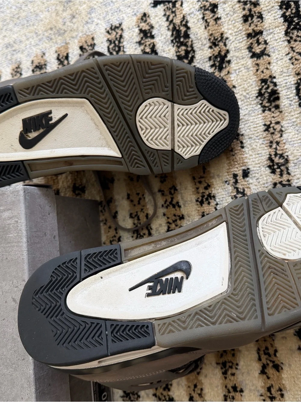 Jordan men’s lace