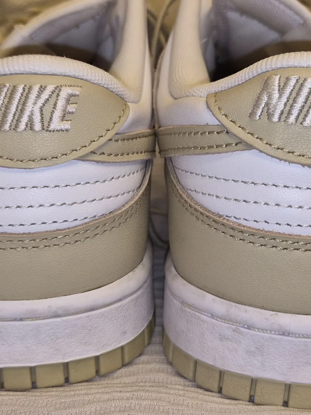 Nike classic low