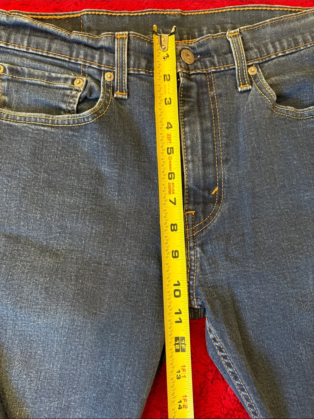 Levis levi’s 502