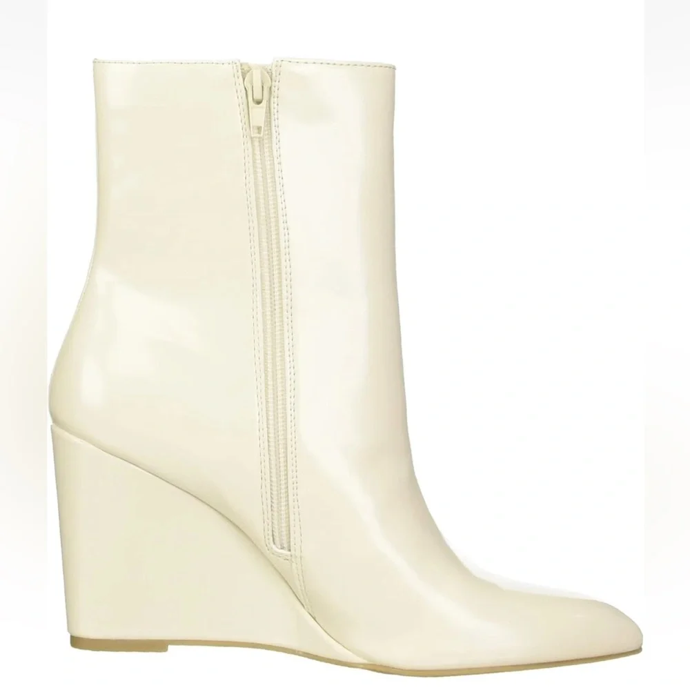 Dolce Vita sophisticated padded made