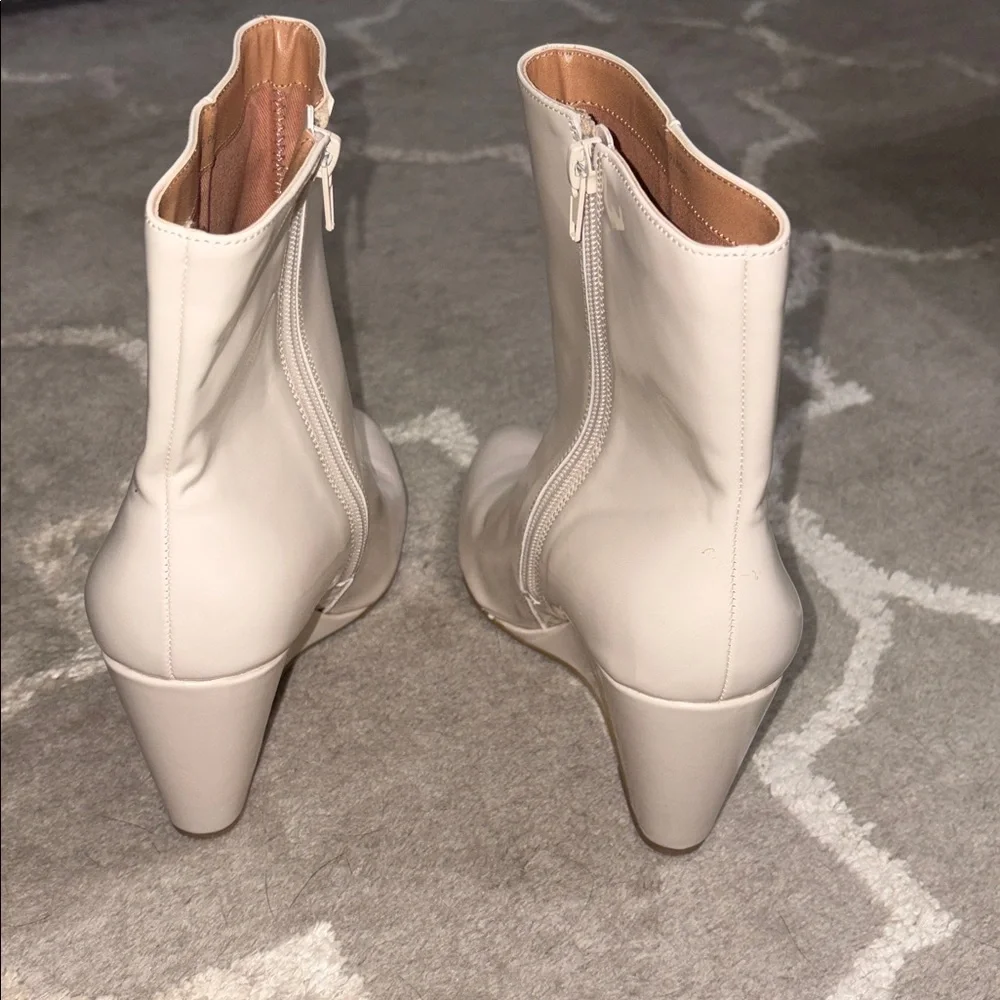 Dolce Vita zip pointed