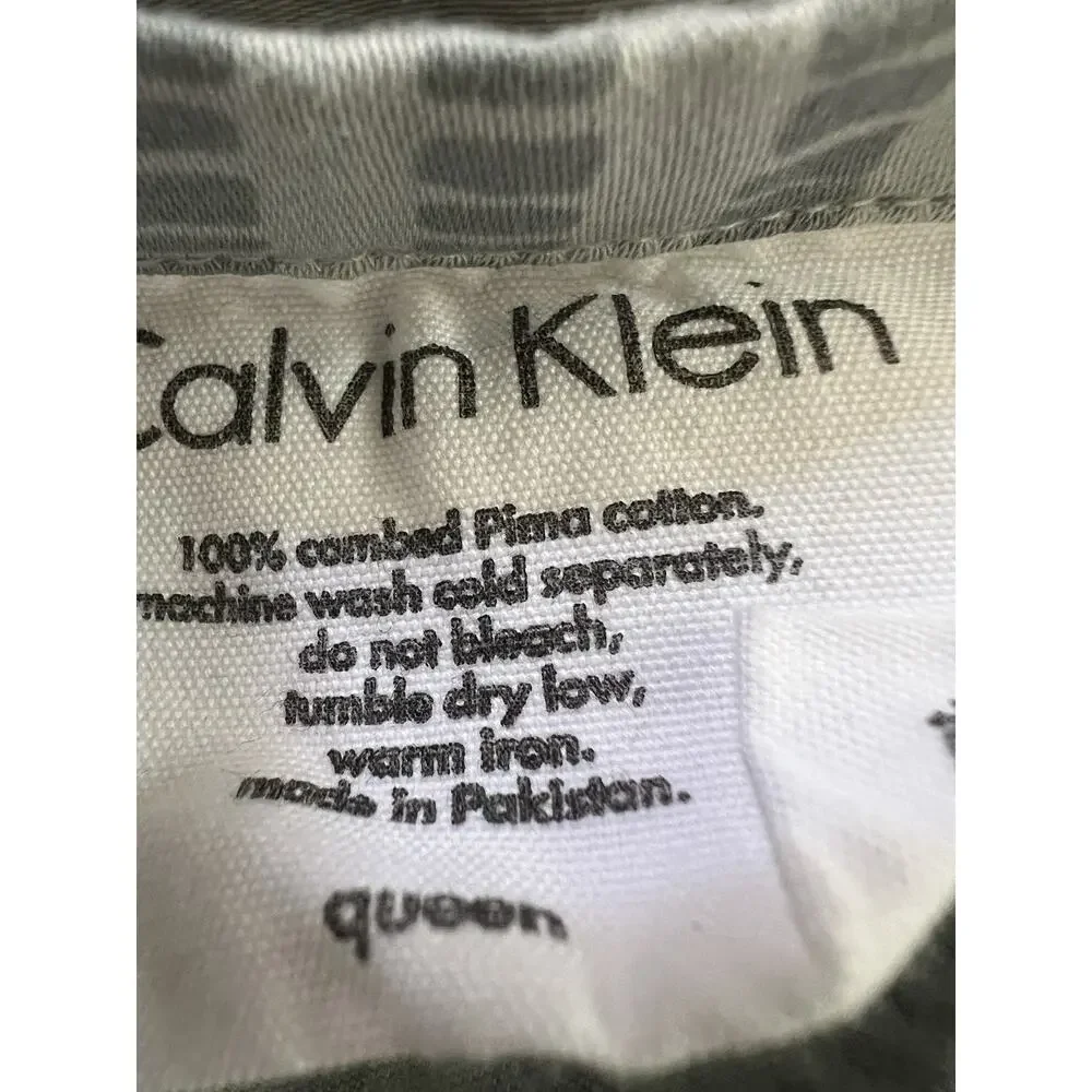 Calvin Klein Home Classic Luxury 100% Combed Pima Cotton Queen Flat Sheet Bed