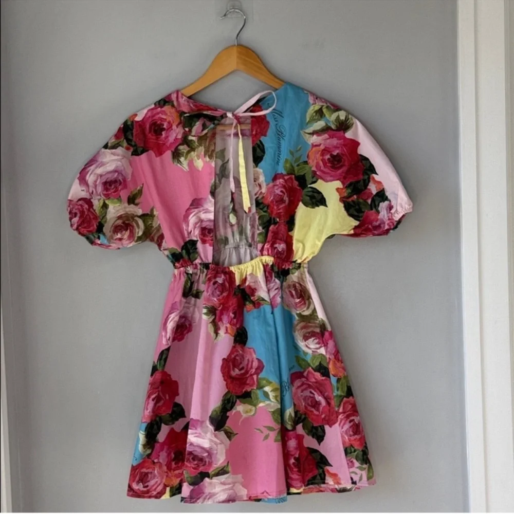 Miss Blumarine impeccable miss