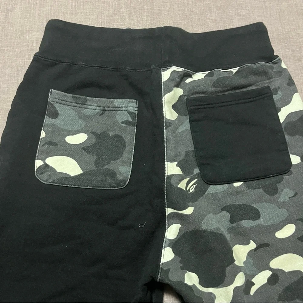A Bathing Ape Bape Black Camo City Shorts Glow in the Dark Size Medium Shark