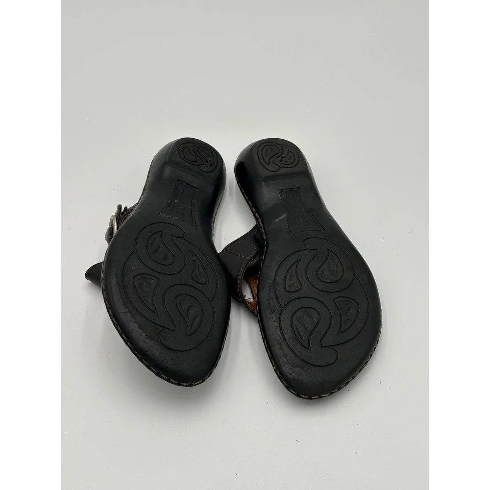 Born Womens Sandals  Size 7/38 Black Leather Thong Buckle Strap W31185‎