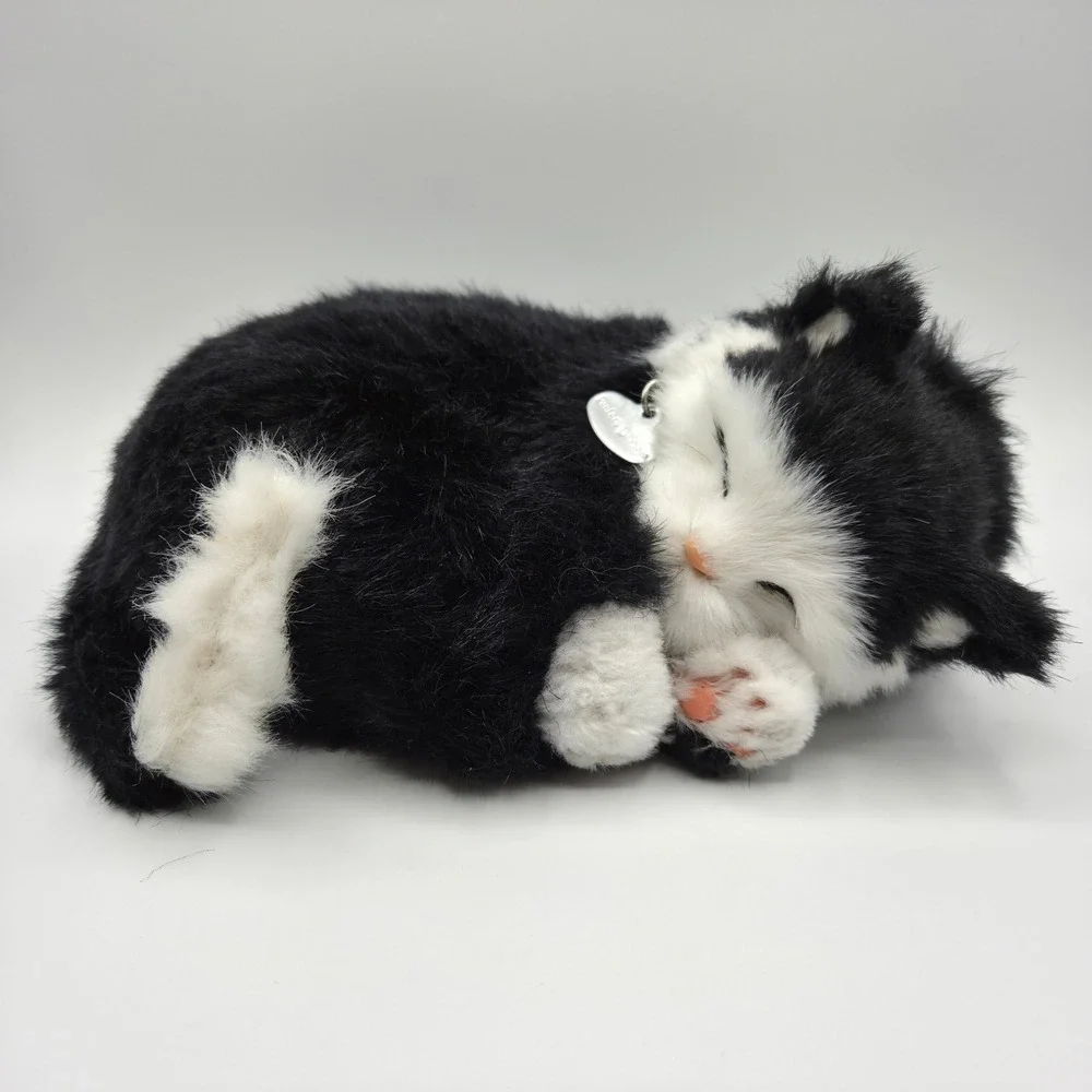 Perfect Petzzz Tuxedo Cat Kids OS Black White Excellent Realistic Sleeping Plush