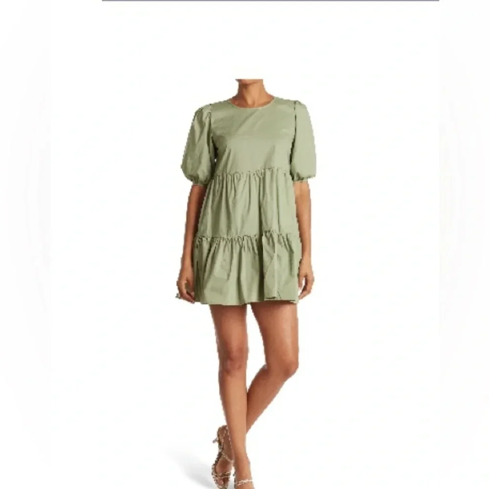 Know one Cares Poplin short sleeve Tiered mini Dress size S (B3)
