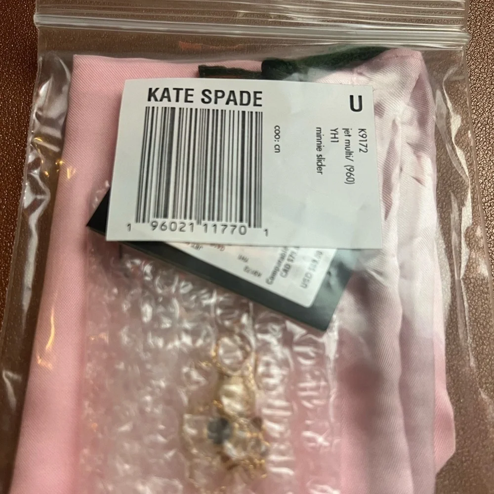 Disney X Kate Spade New York Minnie Slider NWT