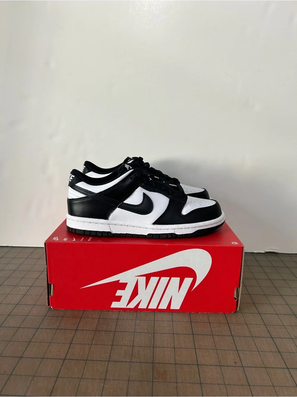 Nike Dunk Low GS ‘Panda’