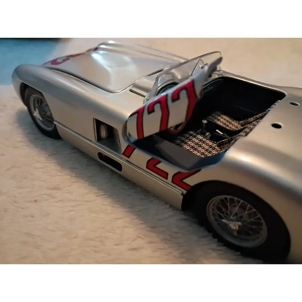 Pauls Model Art mercedes benz