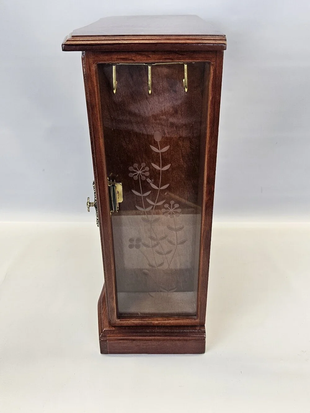 N/A vintage wooden