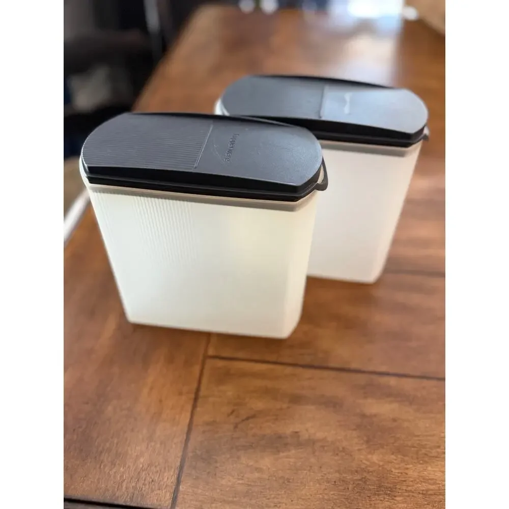 2- 1.6L Tupperware Modular Mates Super Cereal Storer containers