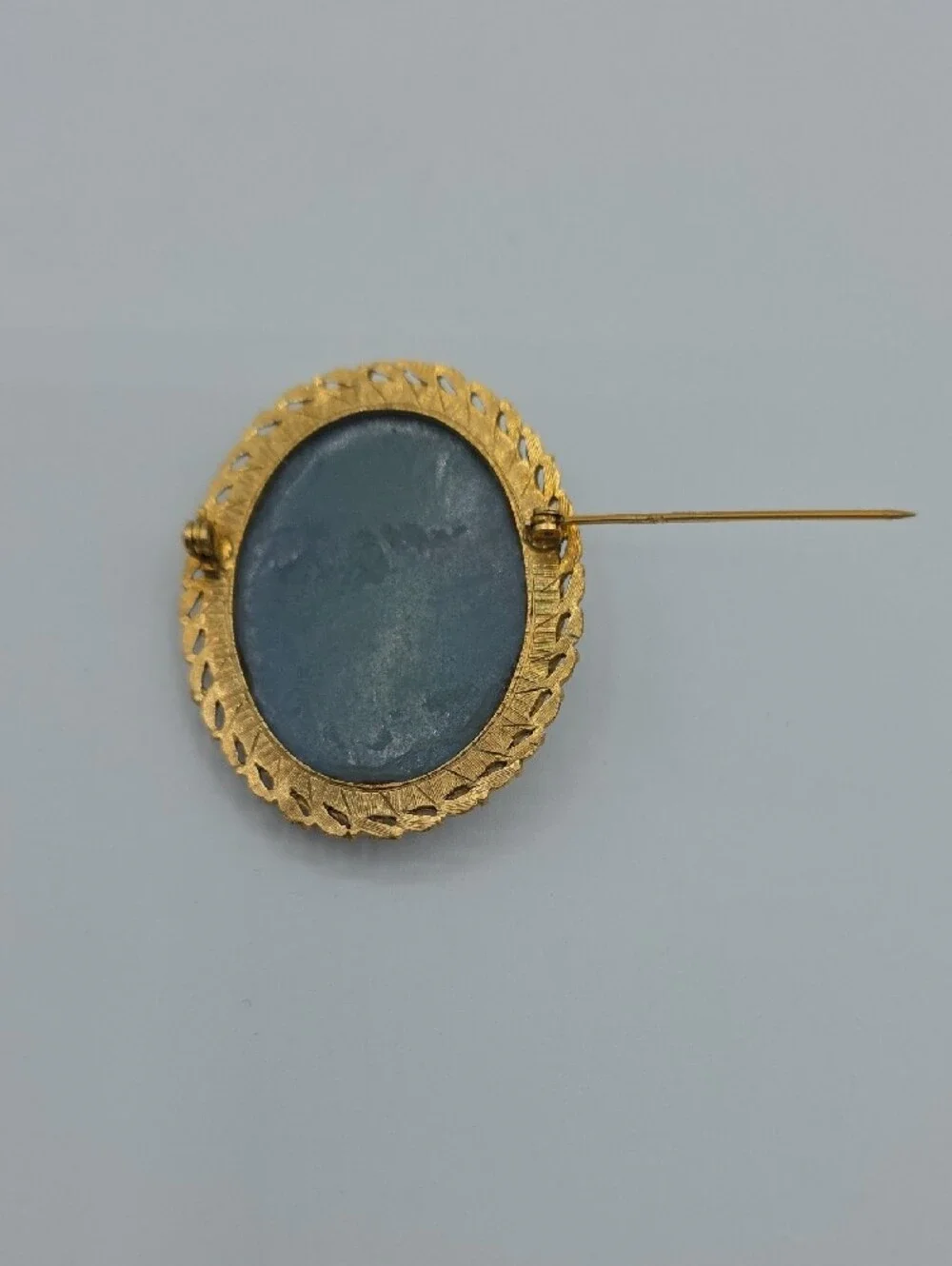 Vintage Oval Cameo Brooch in Blue and Cream