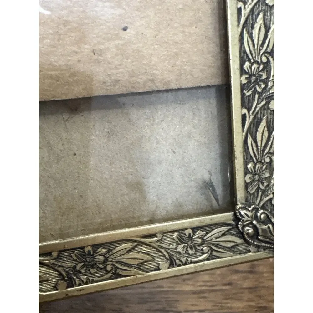 Vintage Metal Picture Frame Glass Easel Ornate Design 6.5x9.5 MCM Decor Heavy