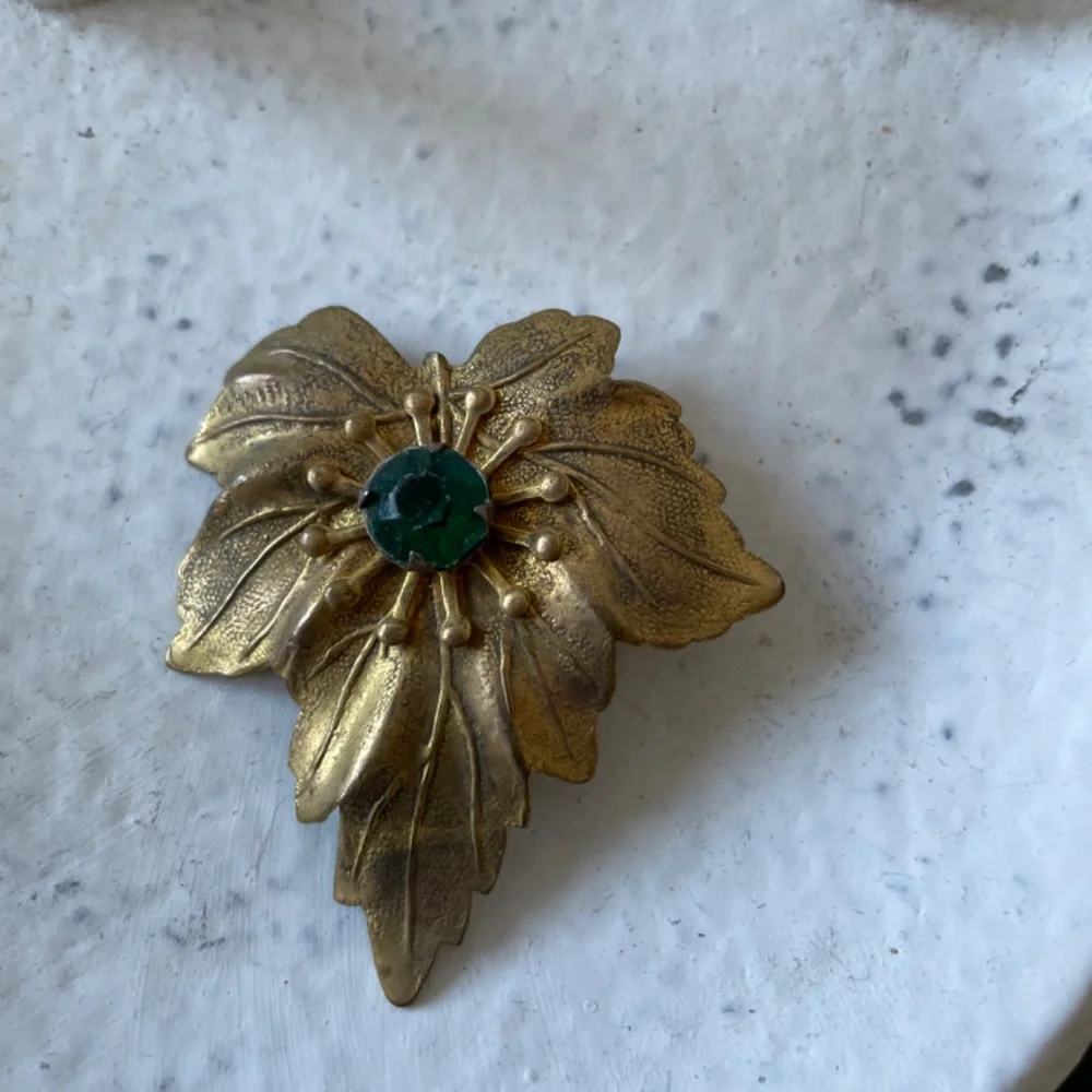N/A vintage gold