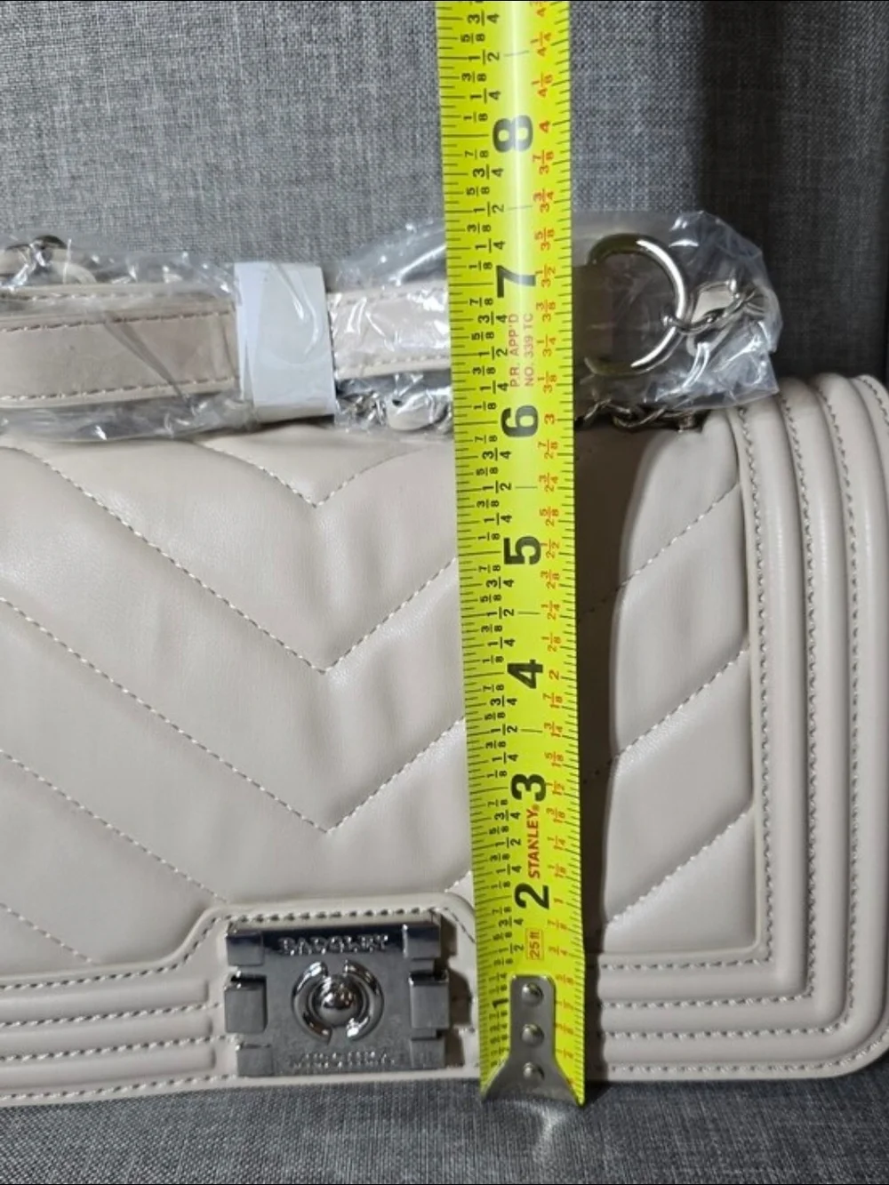 Badgley Mischka bm 4148