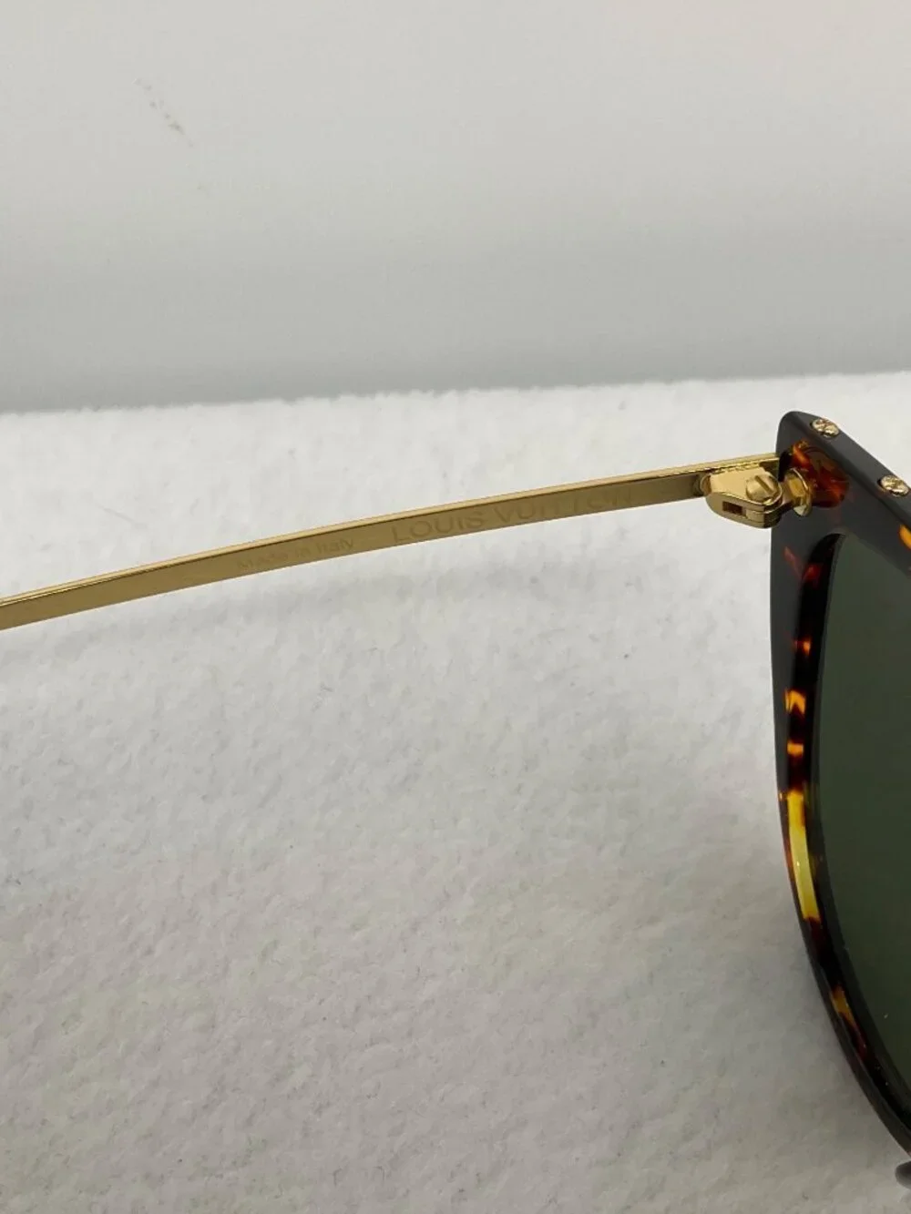 Louis Vuitton chic louis