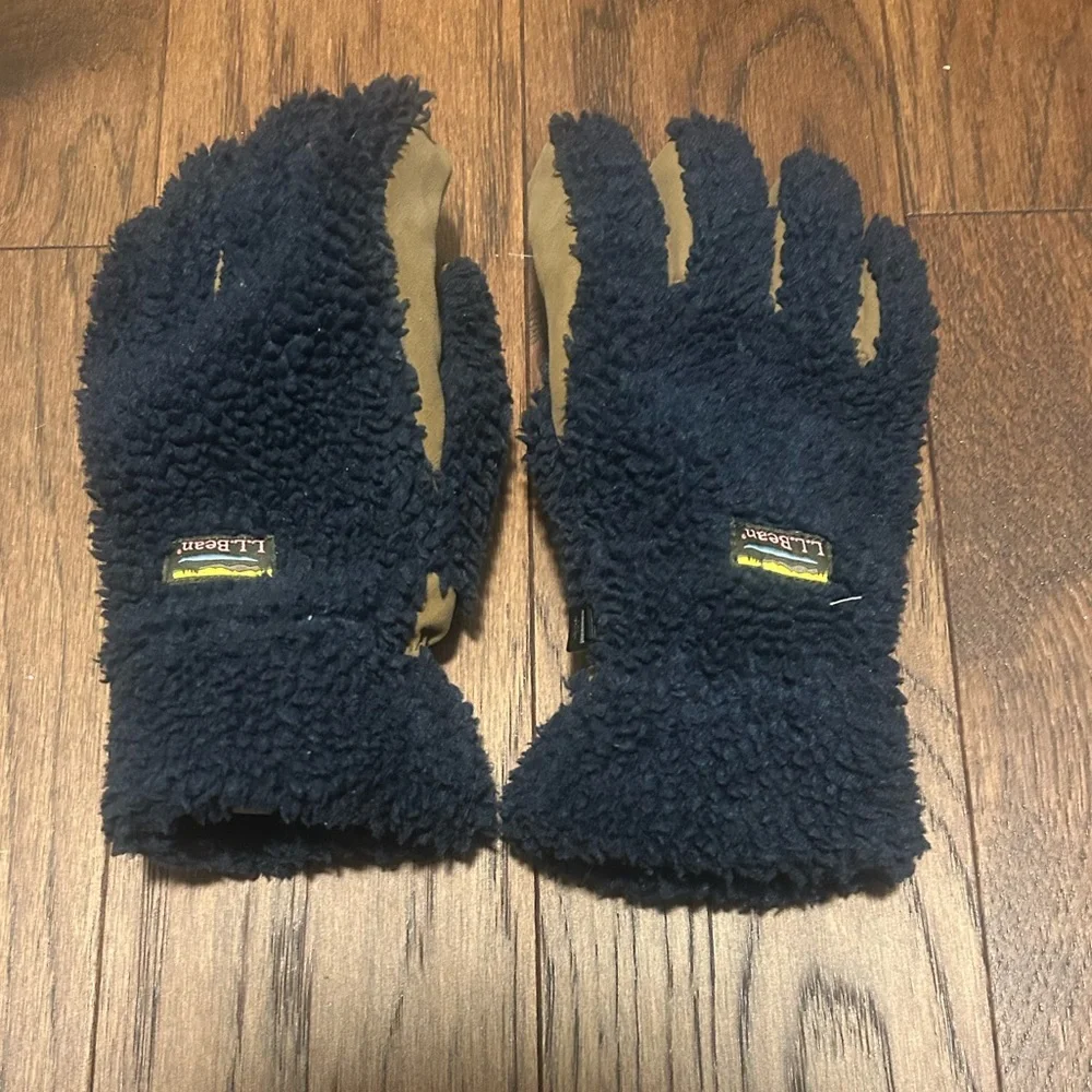 LL Bean Sherpa Adults' Mountain Pile Fleece Gloves