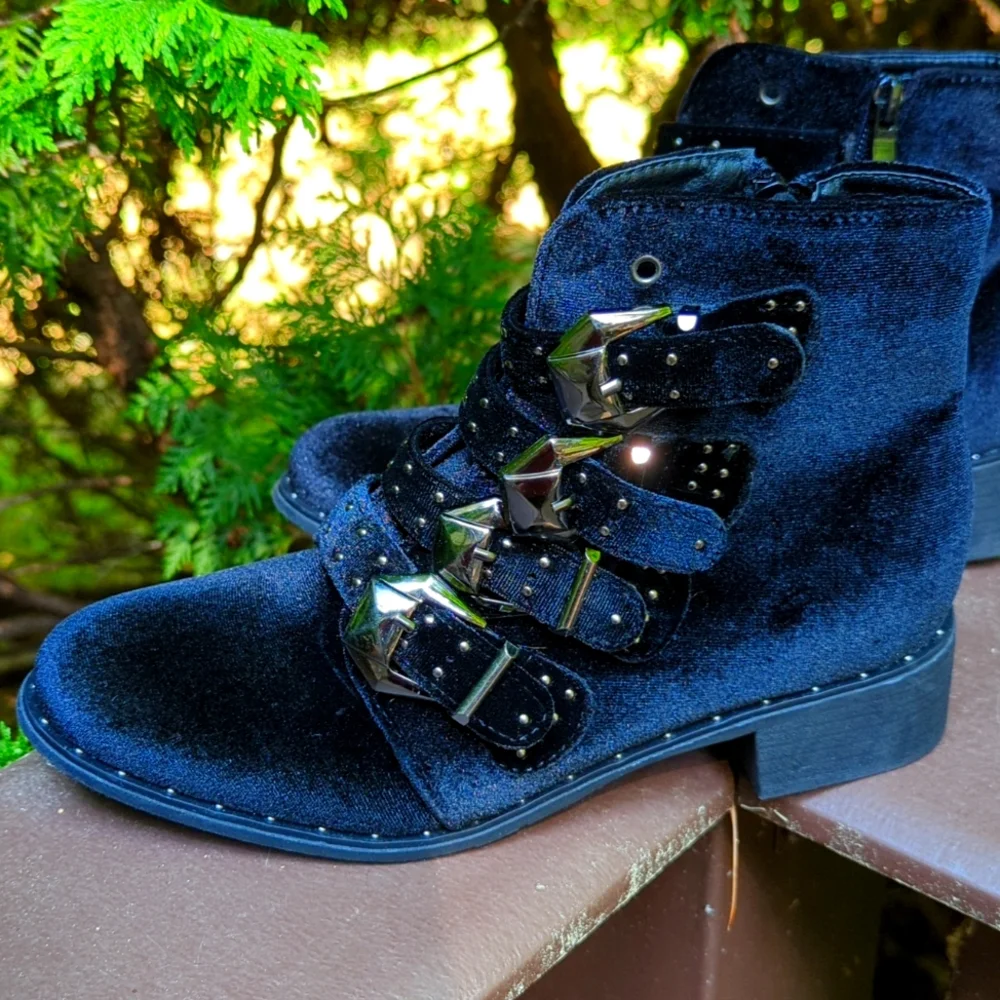 N/A faux velvet