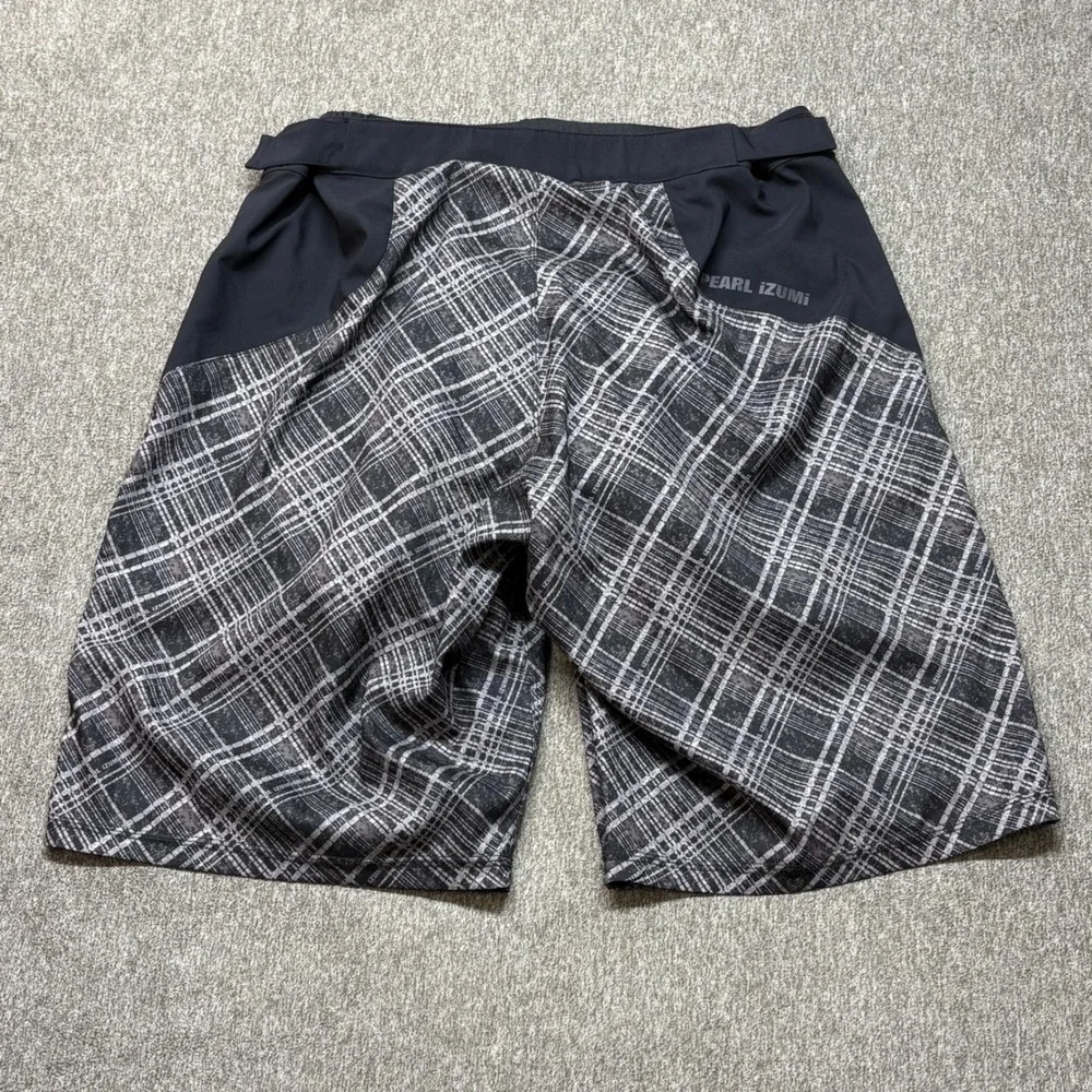 Pearl‎ Izumi Cycling Shorts Mens XL Black Gray Plaid Padded MTB Baggy
