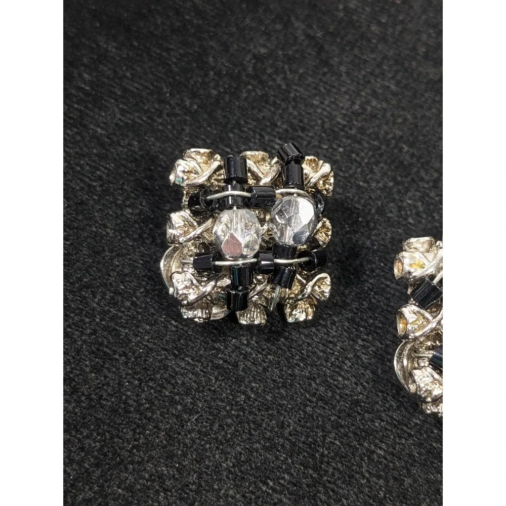 Vintage Silver Tone Black Glass‎ Wrapped Bead Square Clip On Statement Earrings