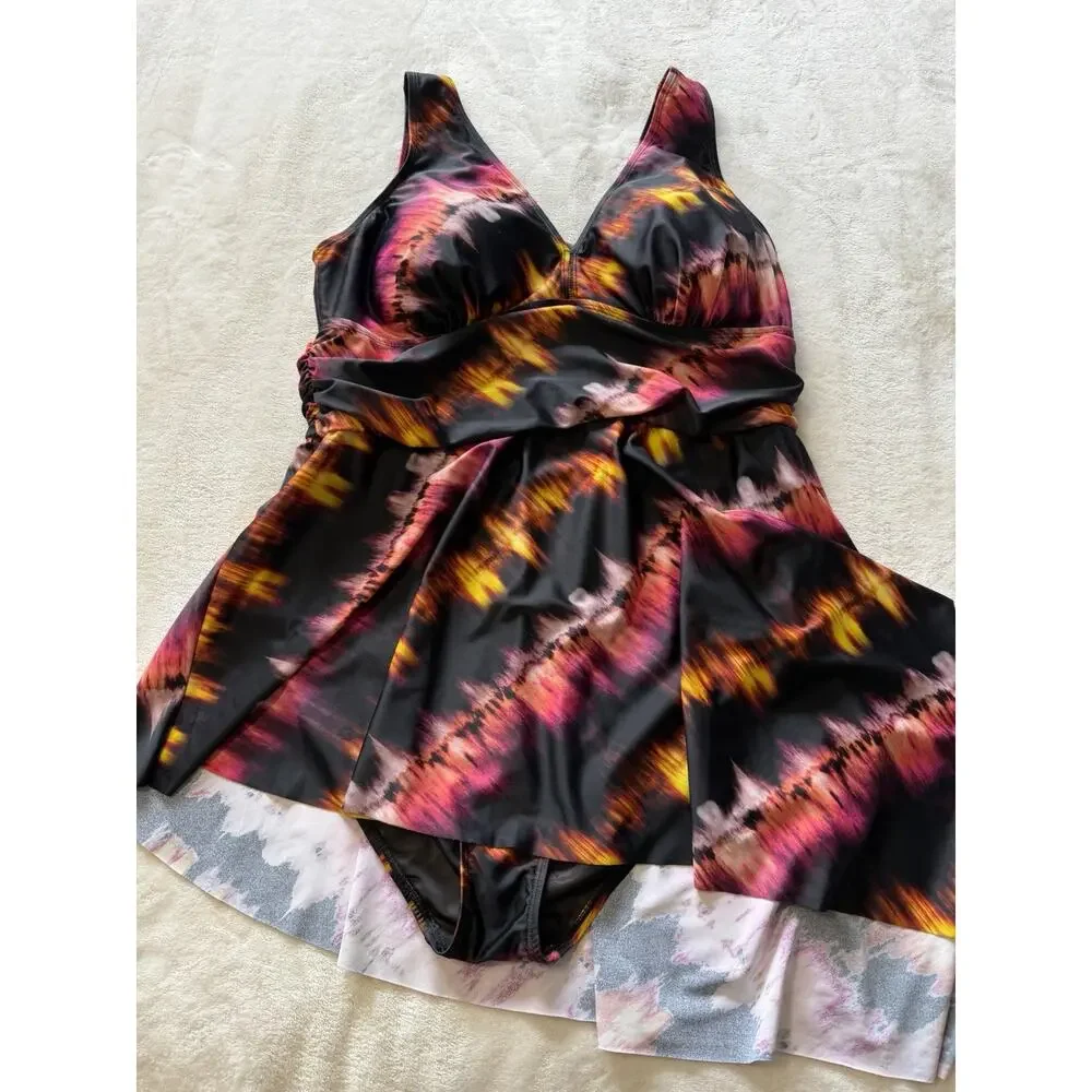 Torrid Size 1 1X 14-16 Wireless Short Asymmetrical Swim Dress with Brief Tie Dye
