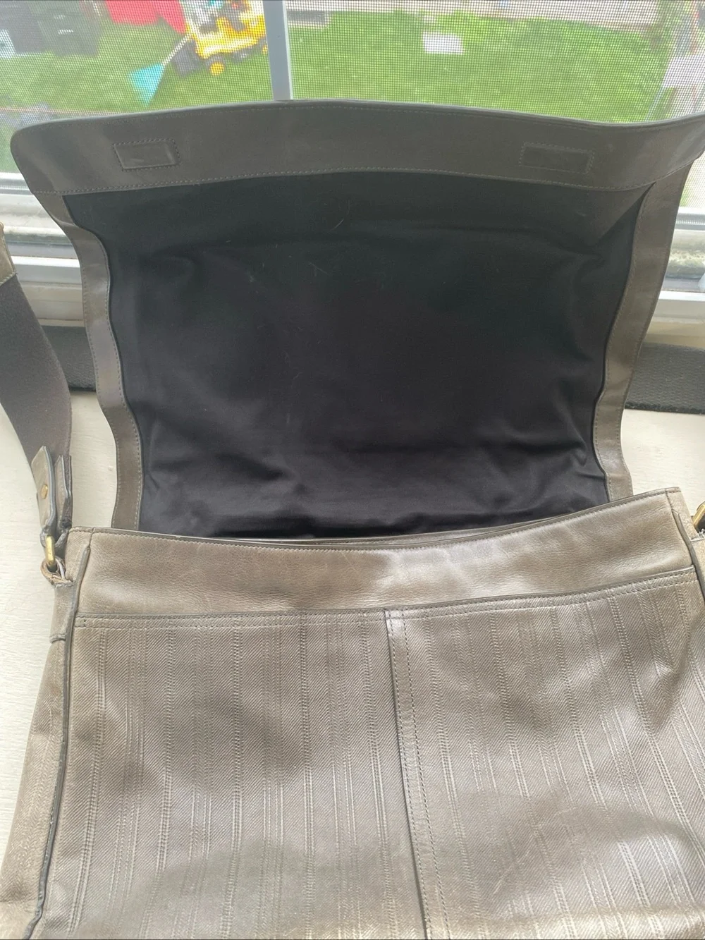 Coach messenger flap
