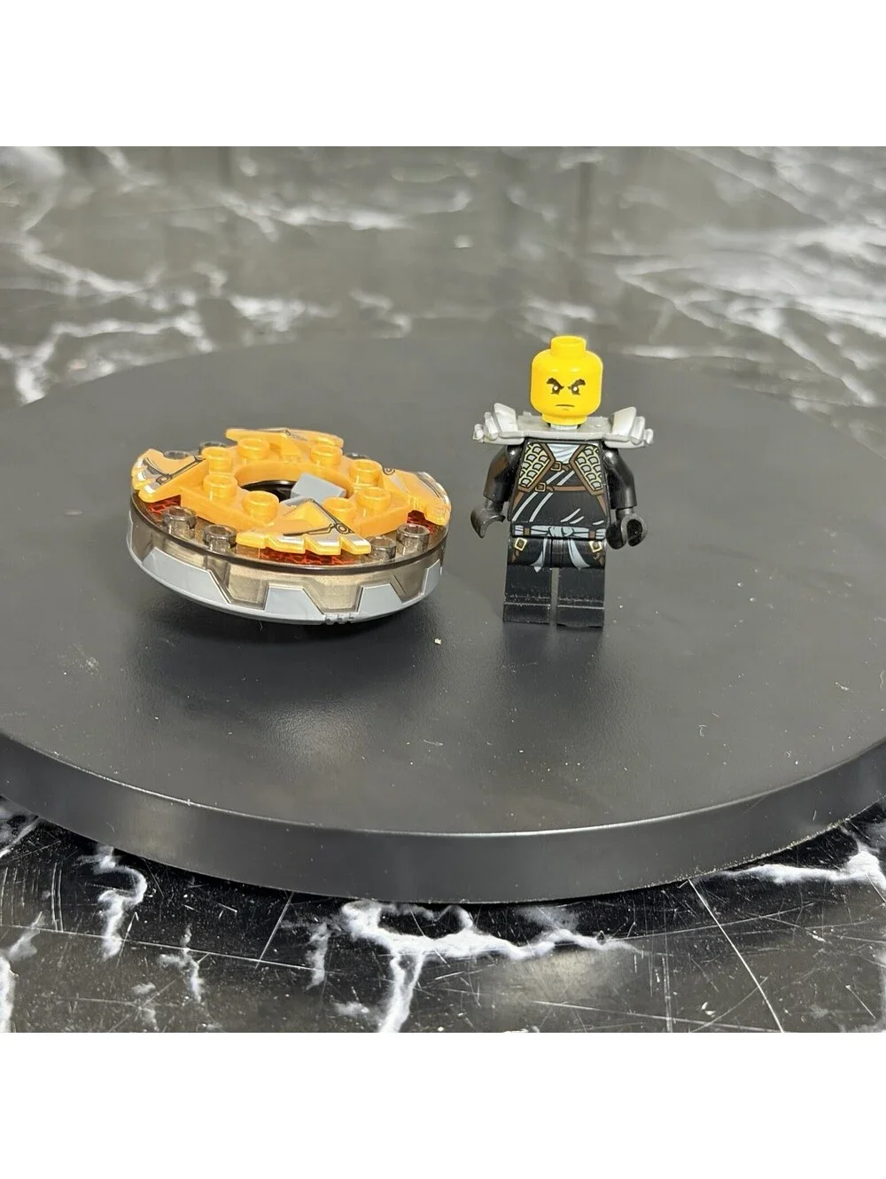 LEGO Ninjago Cole ZX w/ Shoulder Armor Minifigure njo039