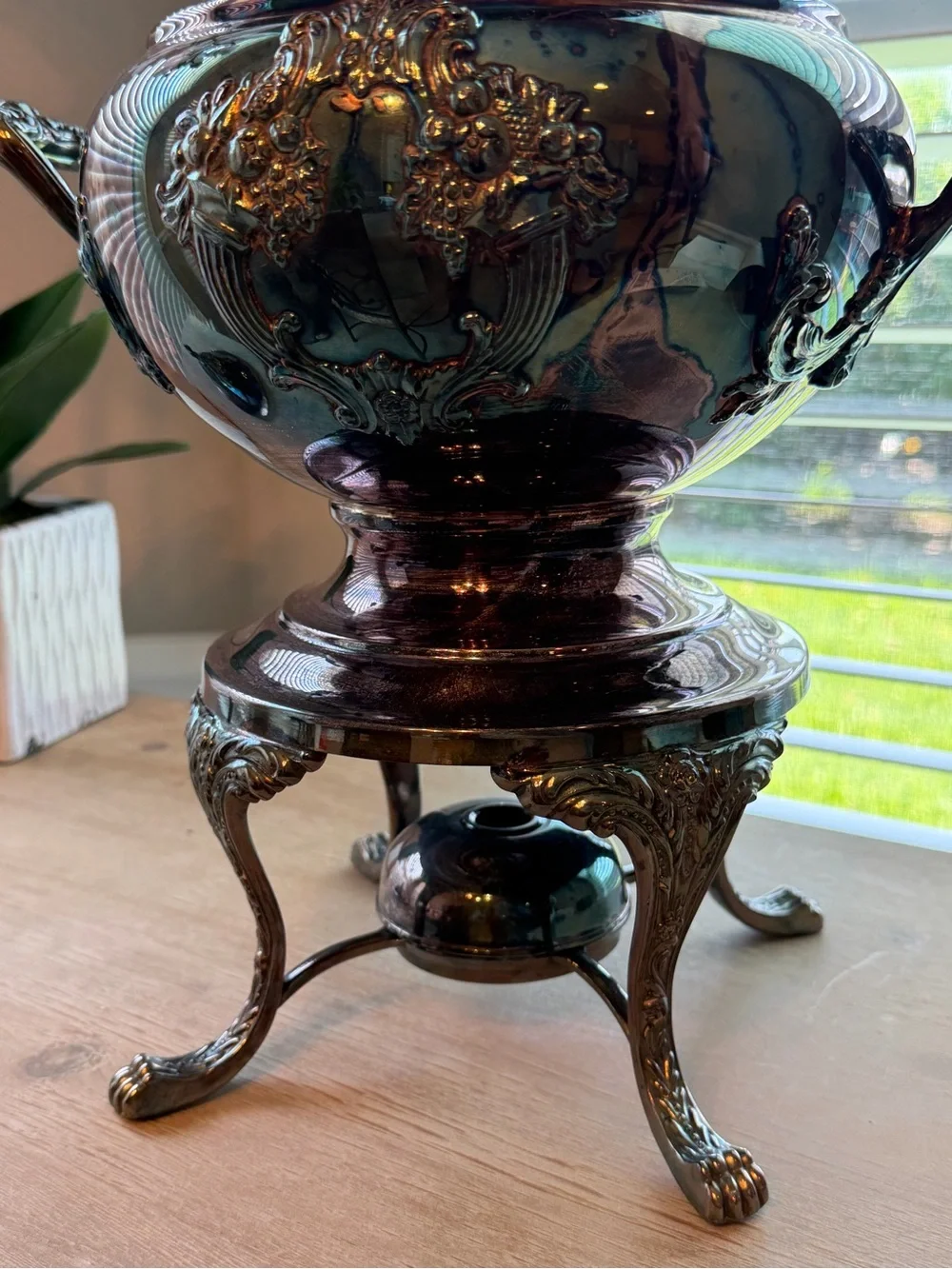 Vintage Reed & Barton King Francis Silverplate Coffee Urn 36 Cup #1660 w/Lid