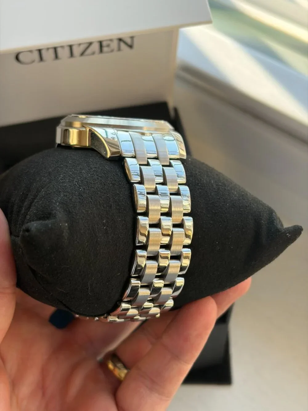 Citizen this stunning