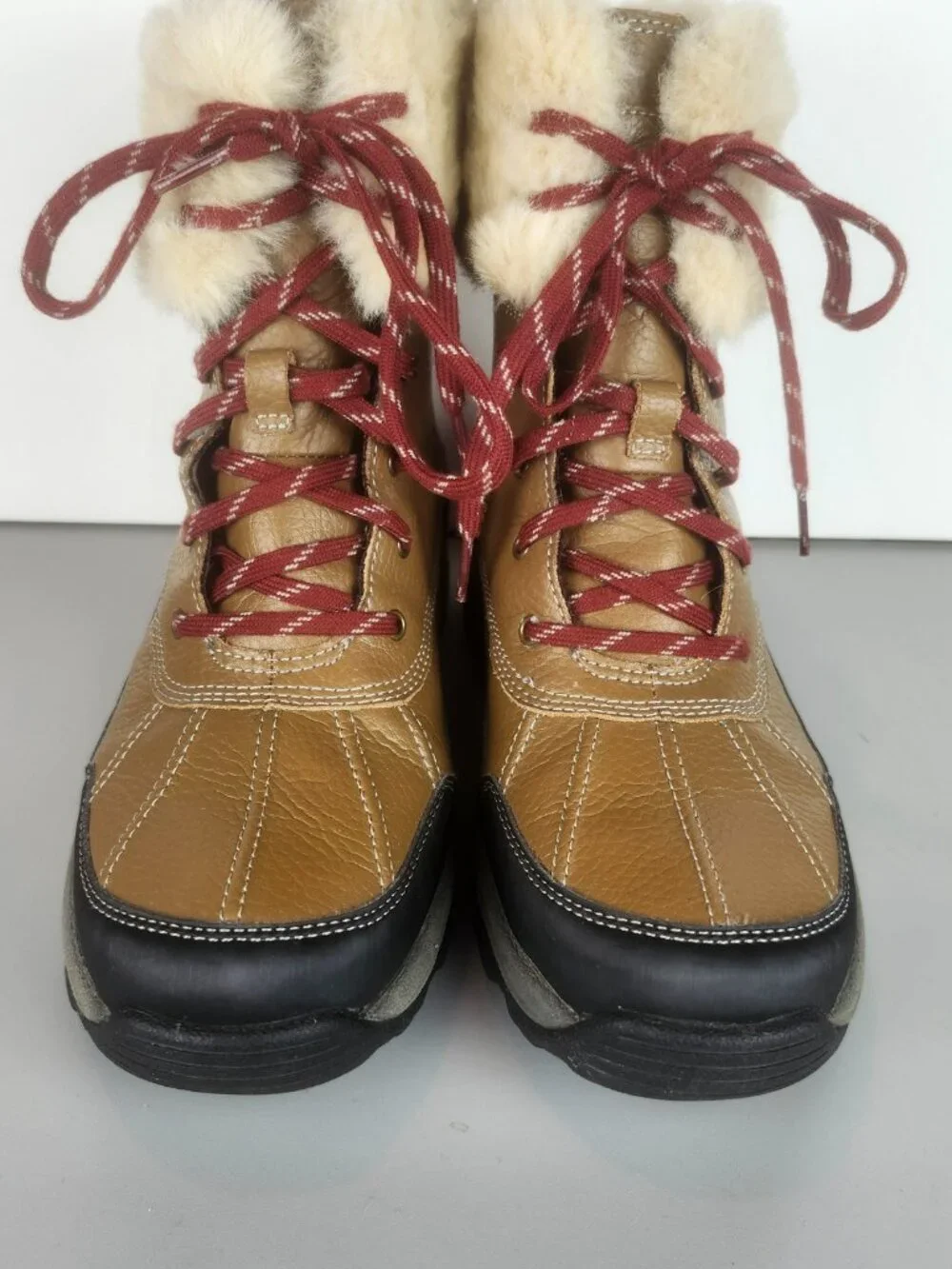 Clark's Women's Mazlyn Arctic Cold Weather Boots Women's Size 8.5
