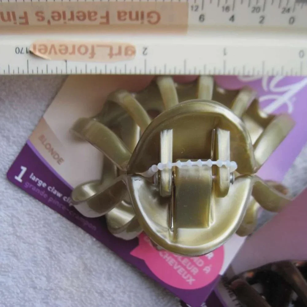 Goody Large Claw Clip Hair Jaw Spider Sea Shell Blonde Brunette Color Collection