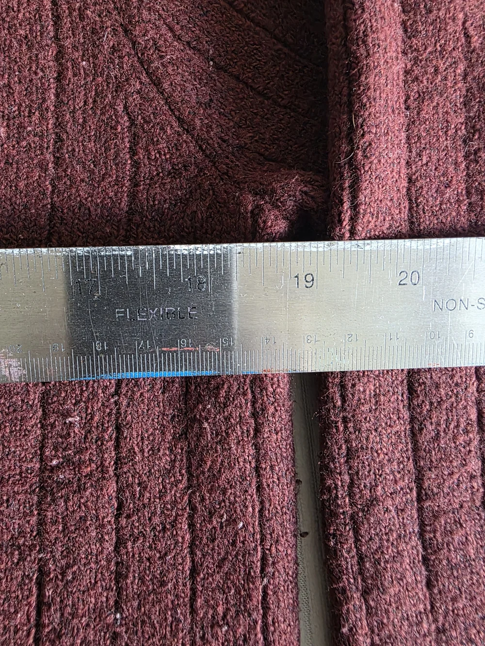 Banana Republic soft cable