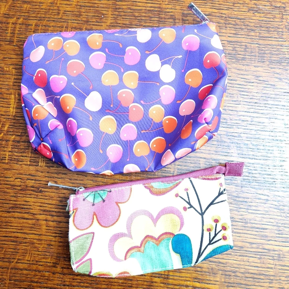 3/$25 Two Clinique Makeup Bags like new