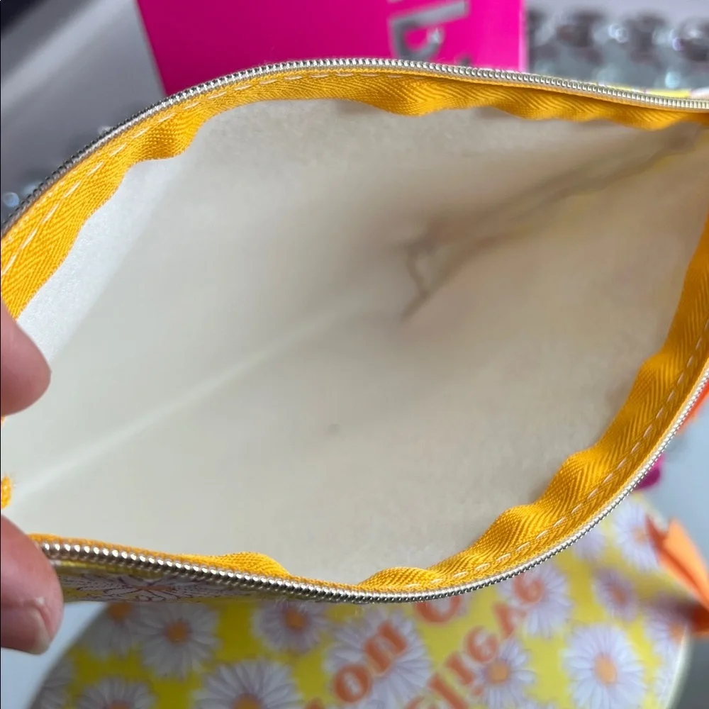unbranded your essentials