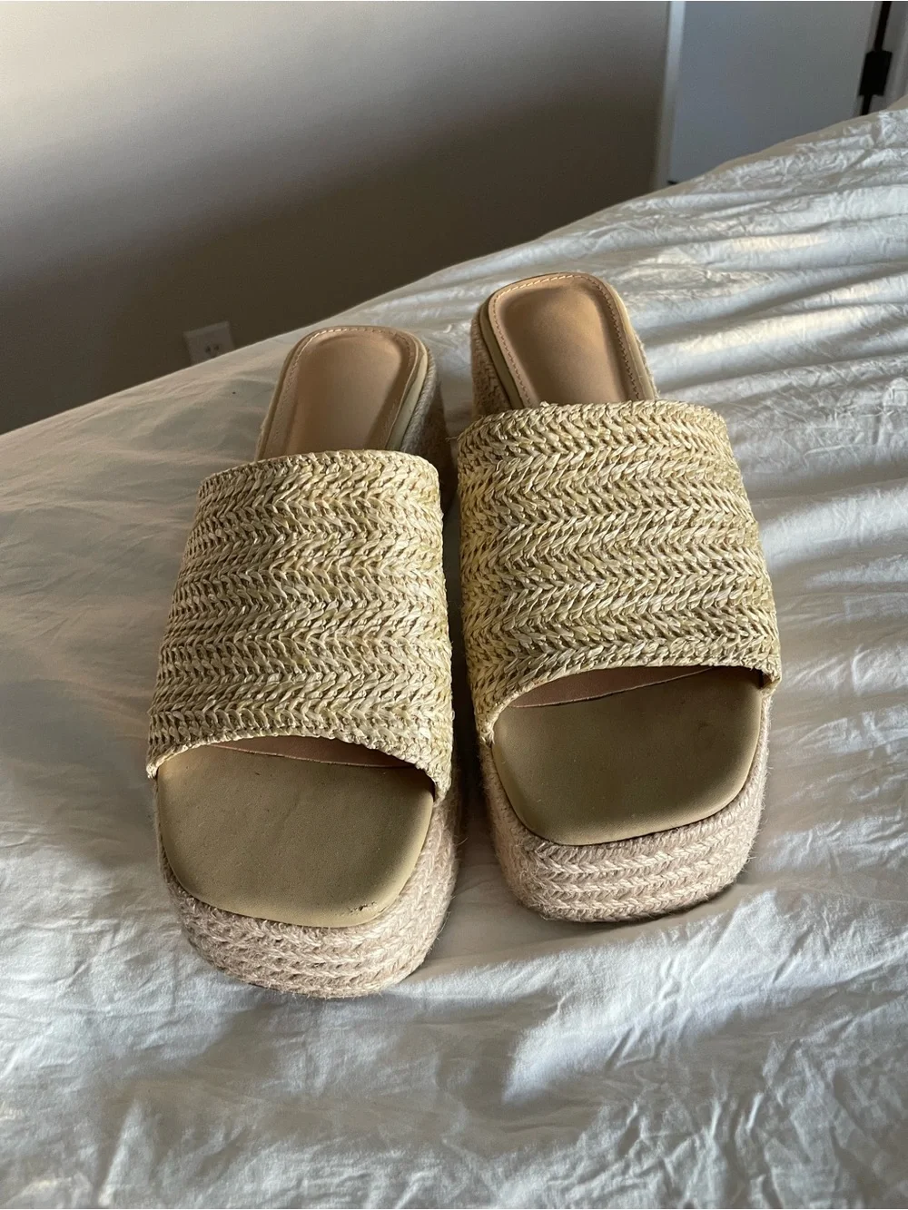Eqaudes worn summer easily