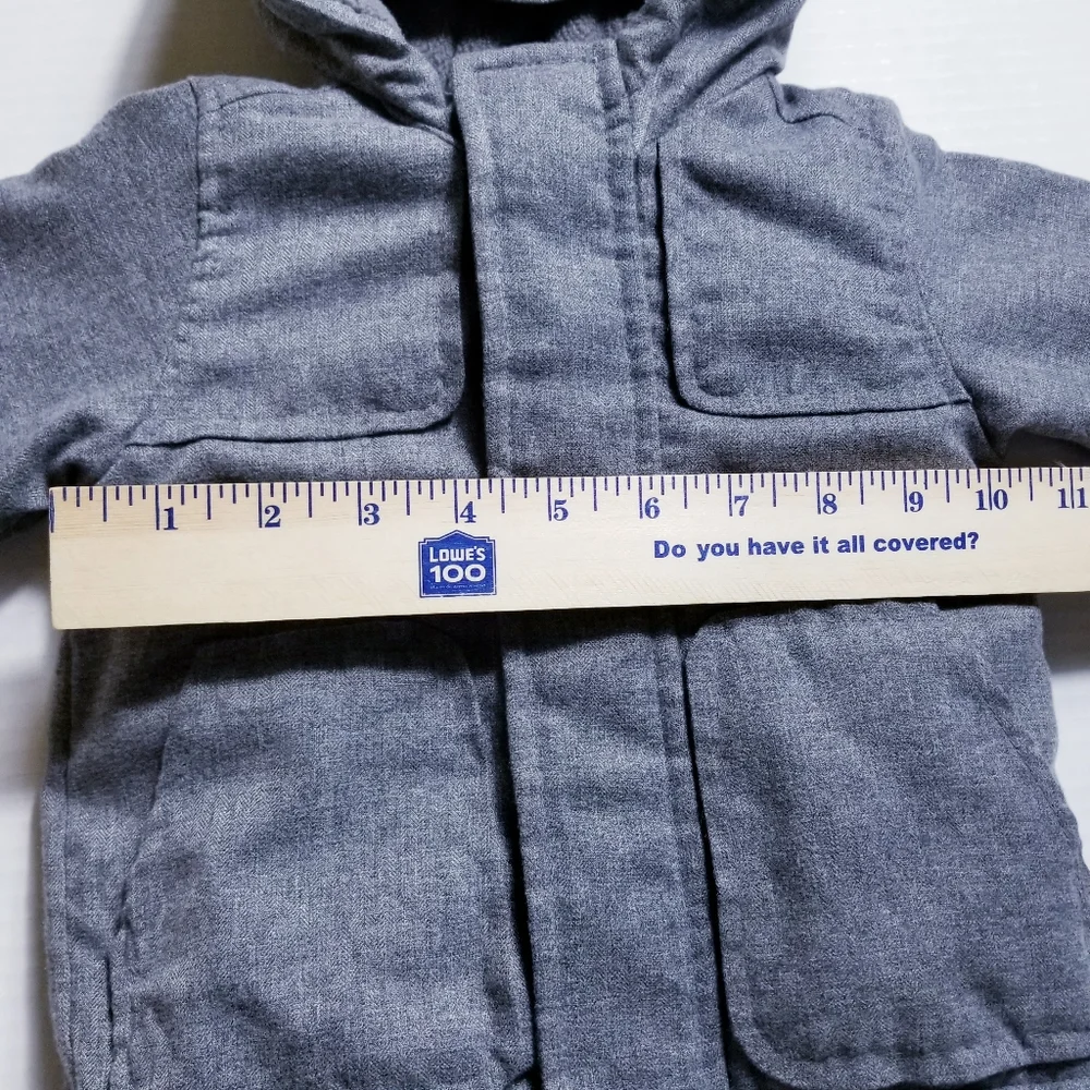 OLD NAVY BABY BOY GRAY COAT WITH HOOD SIZE 3 TO 6 MONTHS