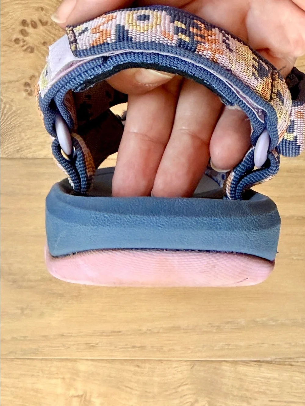 Teva kids hurricane