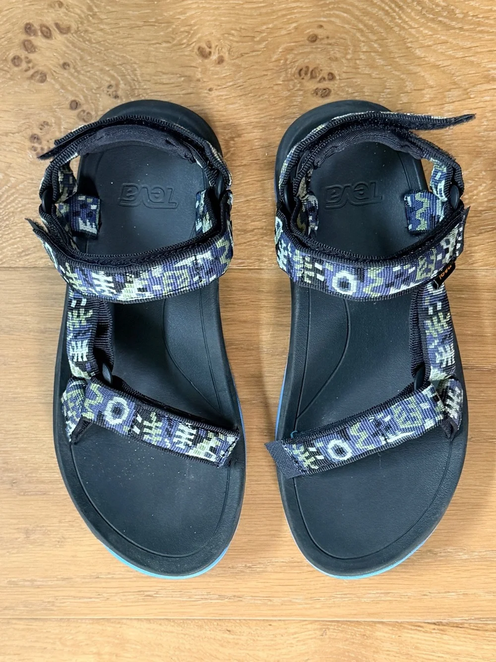 Teva kids hurricane