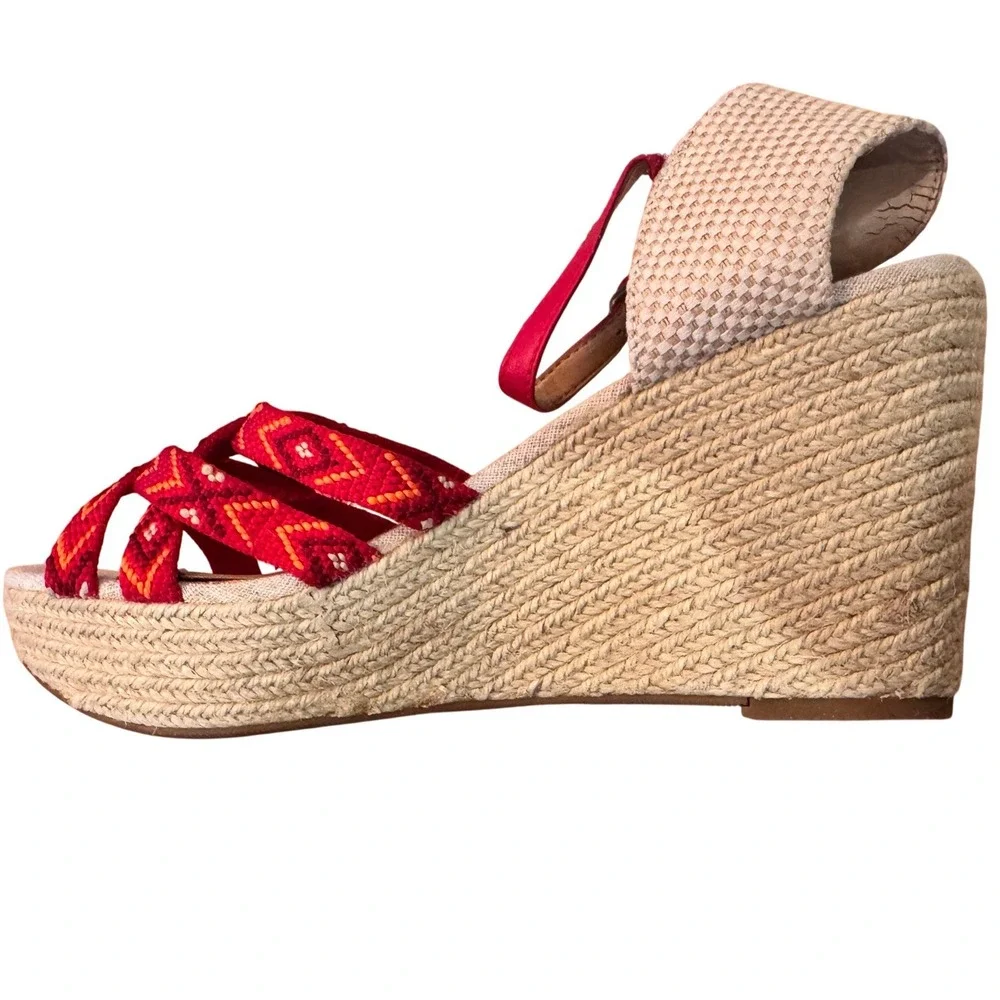 Lucky Brand added red