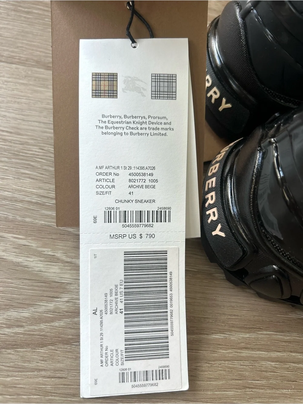 Burberry bold platform