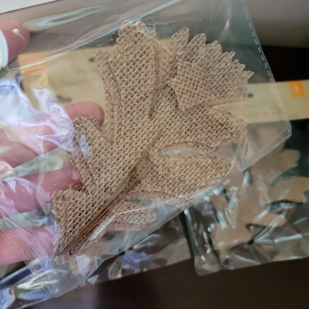N/A burlap leaves