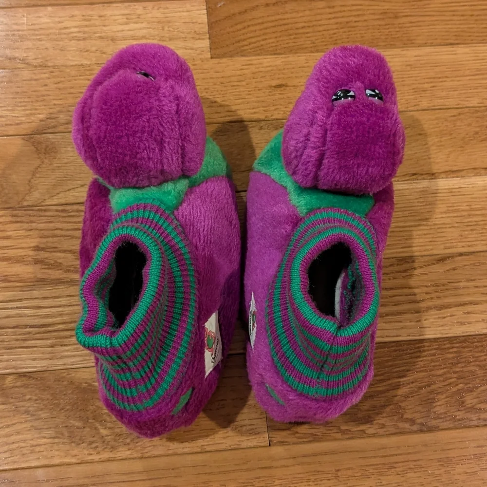 Barney dinosaur children