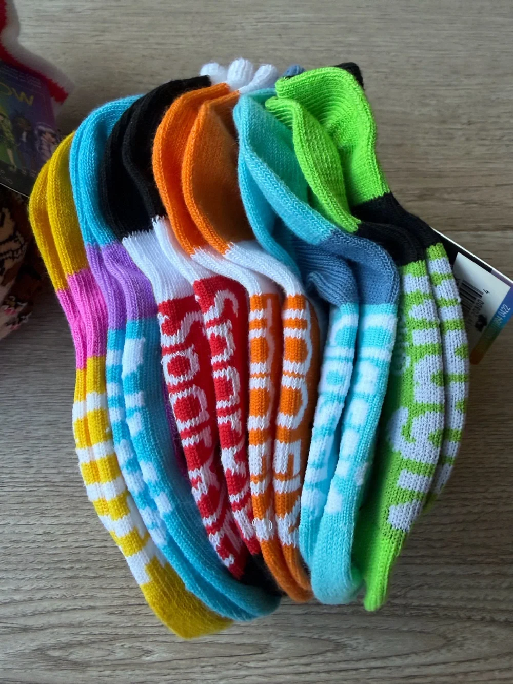 Rainbow High bundle includes