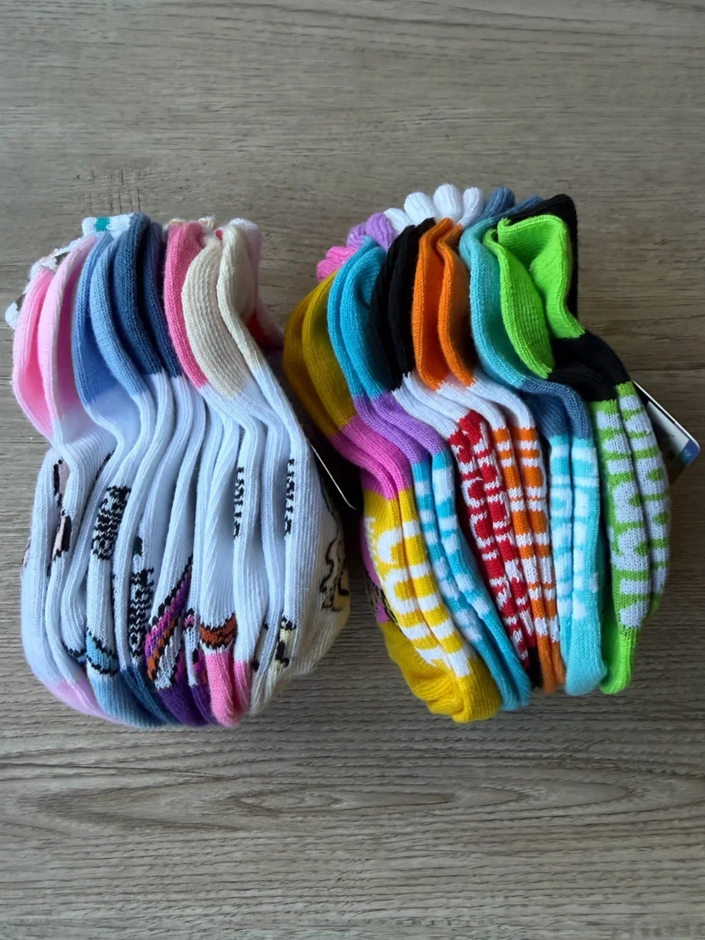 Rainbow High bundle includes